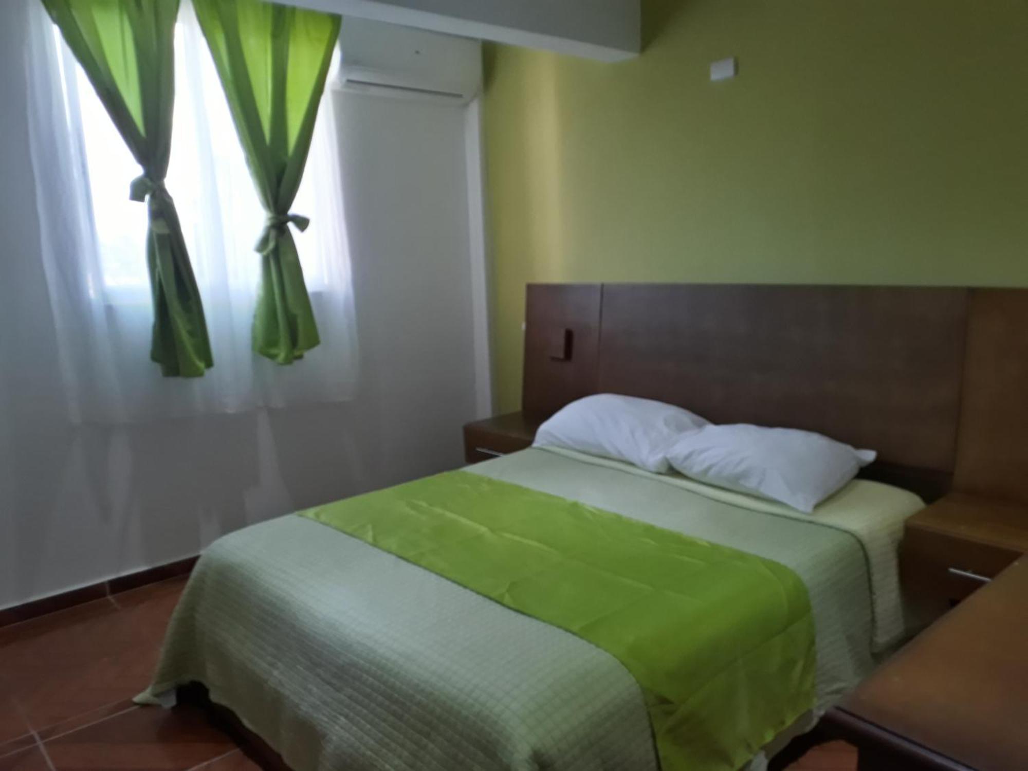 Figaro Hotel Samana ภายนอก รูปภาพ