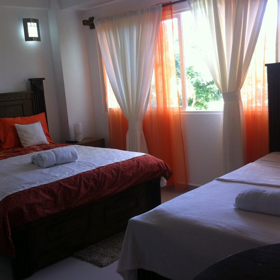 Figaro Hotel Samana ภายนอก รูปภาพ