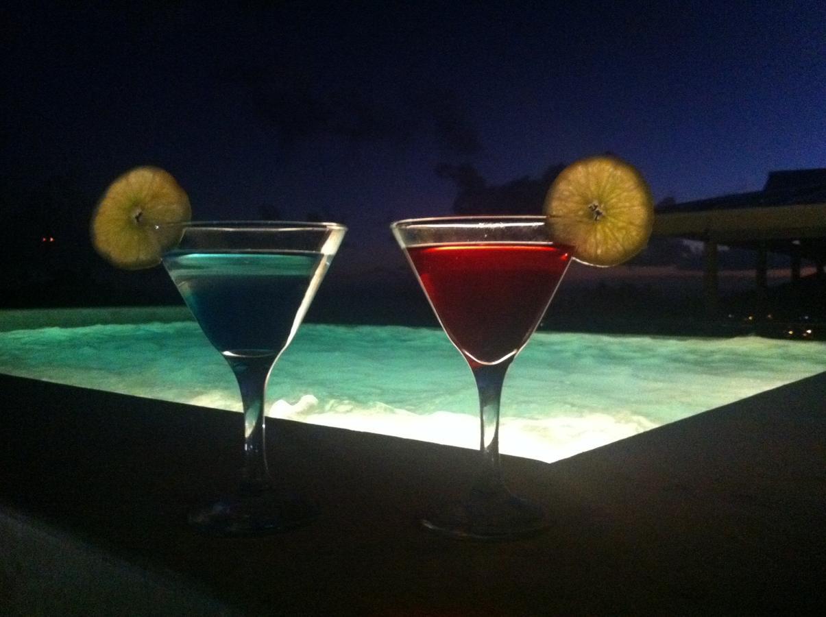 Figaro Hotel Samana ภายนอก รูปภาพ