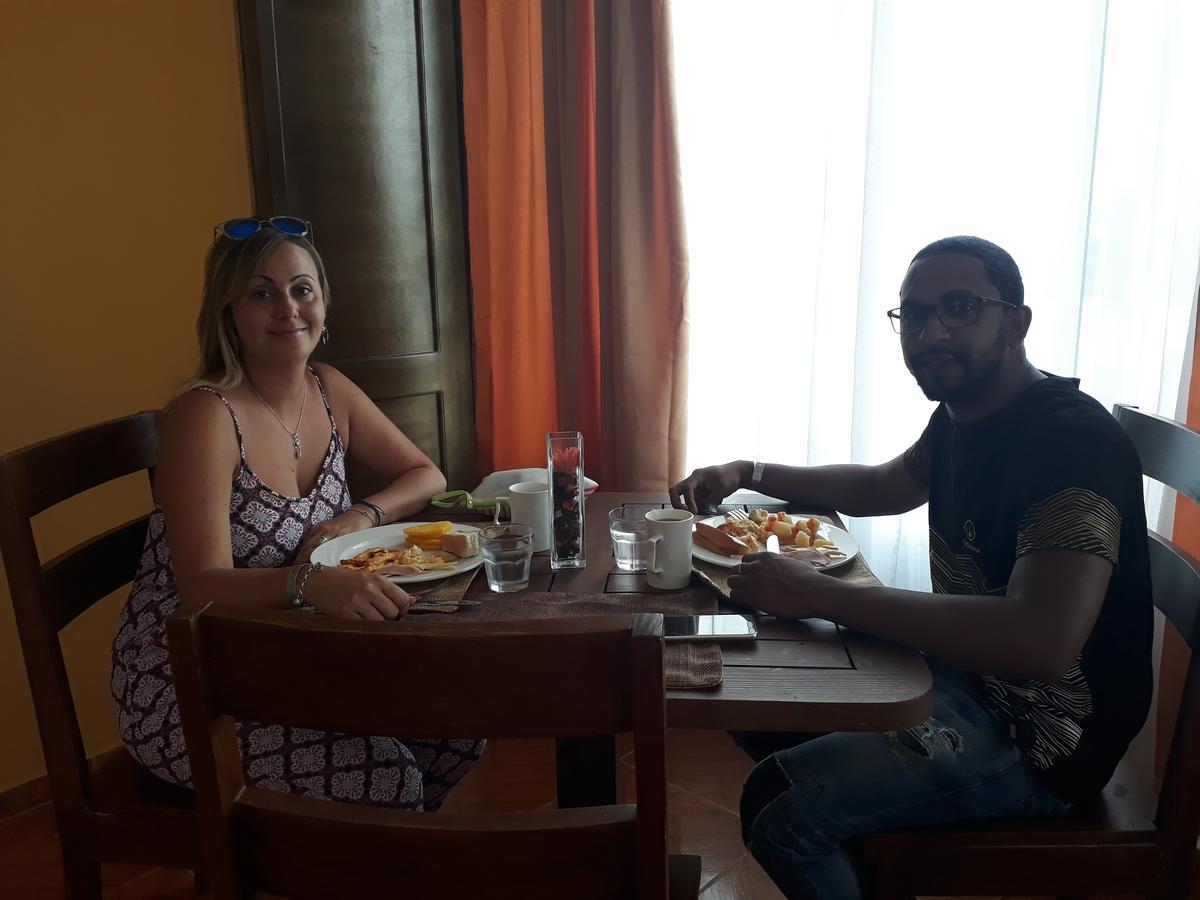 Figaro Hotel Samana ภายนอก รูปภาพ